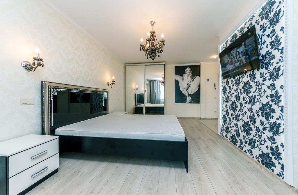 Luxcenterapartment Κίεβο Δωμάτιο φωτογραφία